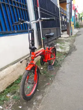Sepeda lipat Evergreen ukuran 16