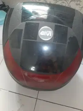 Box givi e33 lumayan bagus