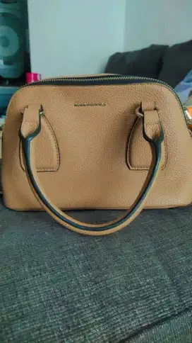 dijual tas hush puppies,bekas spt baru