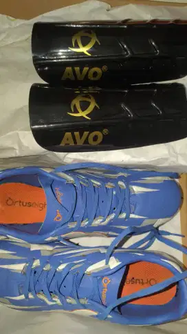 sepatu sepak bola ortuseight volt v2 fg blue uk 40 (FREE DEKER)