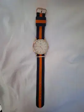 Jam tangan DW Daniel Wellington