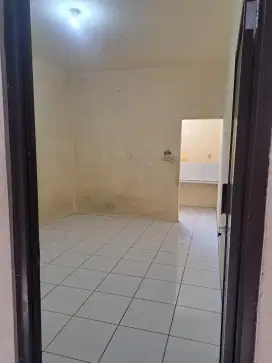 Kontrakan meruya utara