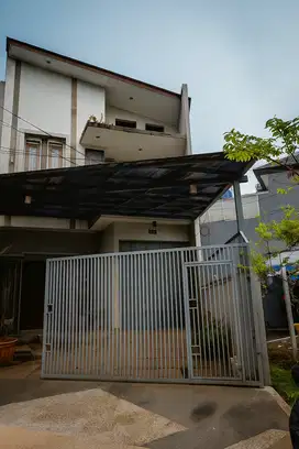 dibawah harga Appraisal jual Rumah Mewah Taman Mekar Utama Mekarwangi