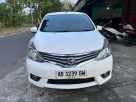 Dp 5jt. NISSAN GRAND LIVINA SV 2014 MT / MANUAL PUTIH