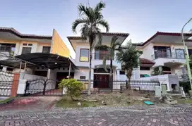 Disewakan rumah villa bukit mas dekat mayjend sungkono