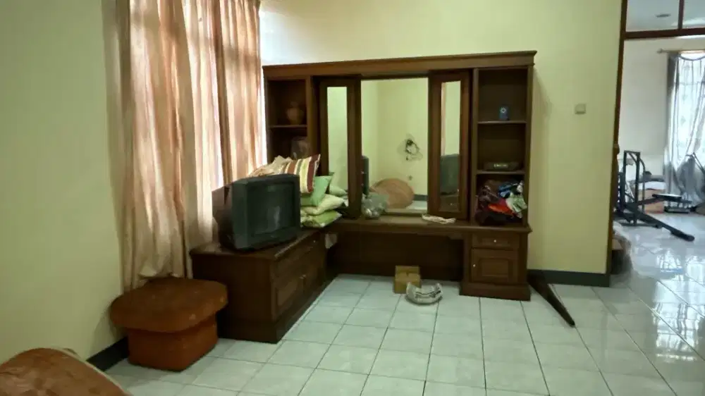 Meja rias bufet antik jati
