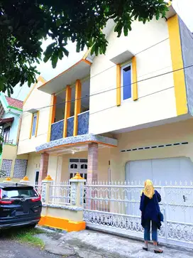 Kos 2 lantai dikawasan kampus UMS dan ATAU karangasem solo