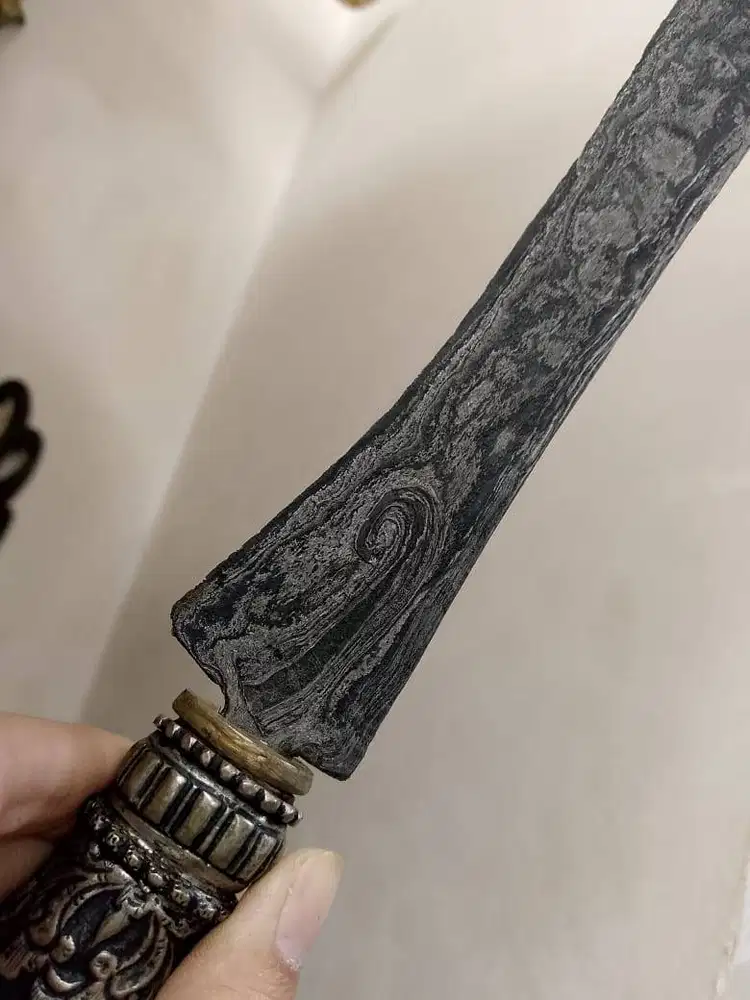 Pusaka Suduk maru sepuh pamor batulapak