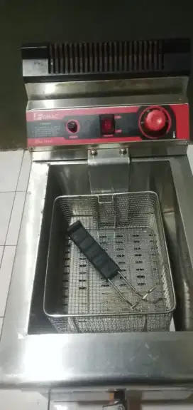 Deefplayer alat menggoreng praktis