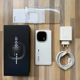 Iqoo 13 16/512 fullset like new