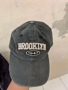 topi brooklyn abu abu