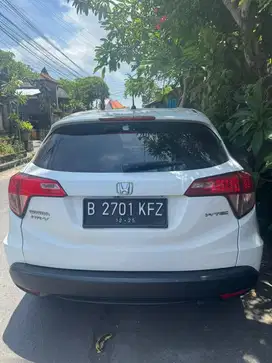 Jual hrv mobil sangat terawat km rendah