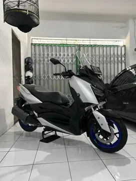 DIJUAL XMAX 2018 KM 8RIBU