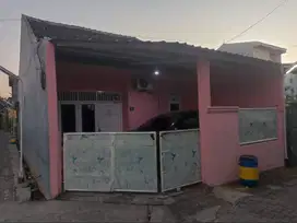 DIKONTRAKAN RUMAH DI SUHADA TLOGOSARI