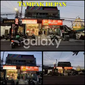 Rumah Usaha Raya Manukan Surabaya 3 Lantai Hadap Timur