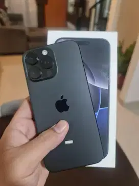 Iphone 16 pro max 256gb fullset ibox titanium black
