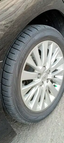 Jual ban merk Dunlop masih bagus