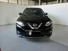 Nissan Xtrail 2.0 AT ( Matic ) 2014 / 2015 Hitam km low 64rban Mulus