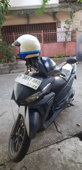 VARIO 150 ISS HITAM