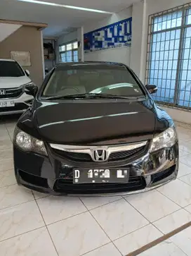 Honda Civic 1.8 FD1 AT 2010