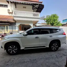 Pajero sport dakar 4 x 2 AT tahun 2016