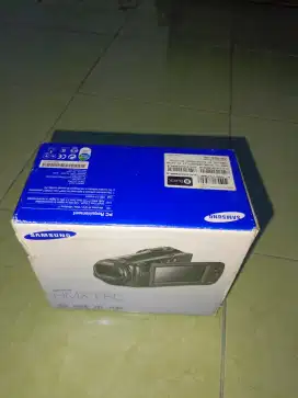 Handycam samsung HMX-F80