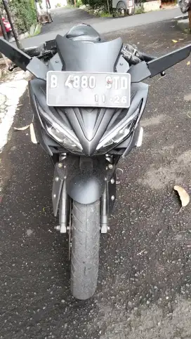 Jual Honda CBR 150R tahun 2016 lengkap