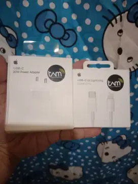 Adaptor Original Tam Iphone 20watt+Kabel Data Tipe C To Lighting(New)