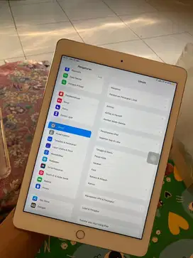 IPAD AIR 2 WIFI + CELL SIAPA CEPAT BU