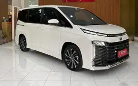 Toyota Voxy 2022 Bensin