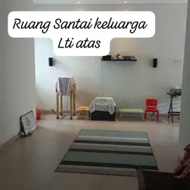 Dijual rumah 2lt di Sevila ,BSD