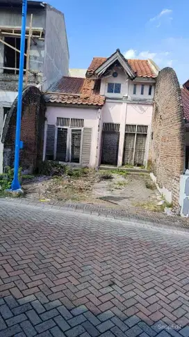 DIJUAL TERMURAH RUMAH HITUNG TANAH CITRALAND  INTERNATIONAL VILLAGE