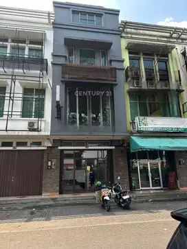 Ruko 3 Lantai Lokasi Strategis Di BSD Gb16868