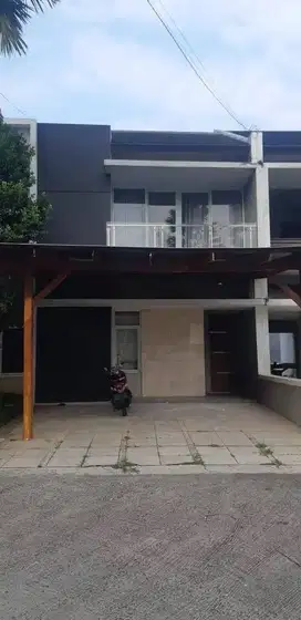 Dijual Rumah Gegerkalong Tonggoh Sukasari dkt Abadi Sarijadi Setrasari