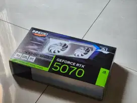 RTX 5070 Inno3d X2 white RTX5070