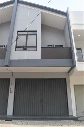 Ruko Luas Dan Siap Pakai Di Harapan Indah, Bekasi