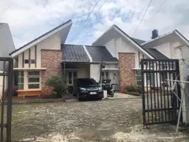 Dijual rumah siap huni di Perum. Griya Asri, Cluster Pandawa-BSD City.