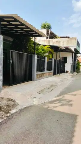 Jual Rumah Siap Huni di ciputat Serua indah Tangerang Selatan Van