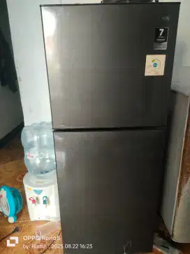 kulkas AQUA 2 pintu