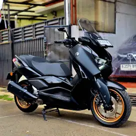 Plat DK Bali - Yamaha XMAX Connected 2024 NIK 2023 Km 2rb perak