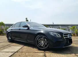 Mercy E300 AMG line. Tahun 2017. Hitam. Low km. Perfect cond