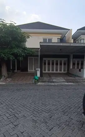 Dijual rumah 2 lantai desain minimalis, cluster favorit