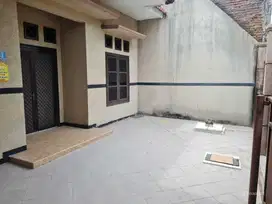 DIJUAL Rumah +Gudang Hitung Tanah Lokasi   Tulangan - Sidoarjo