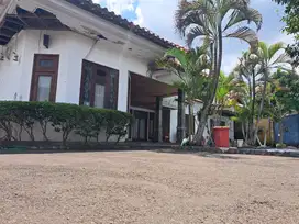 Tanah dan Bangunan di Area Kebayoran Lama