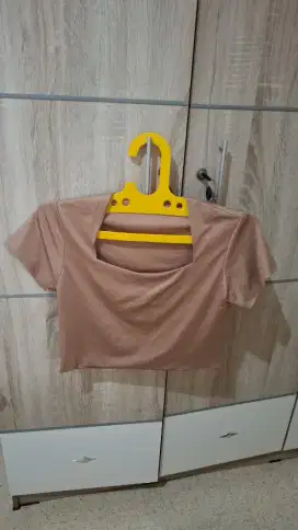Atasan/crop top