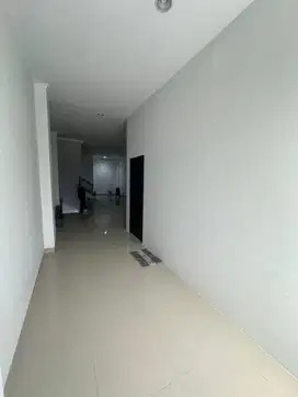 Disewakan ruko LT2 dan LT3