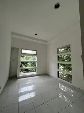 Ruah di phg gading serpong harga 3Man siap huni posisi hoek bagus