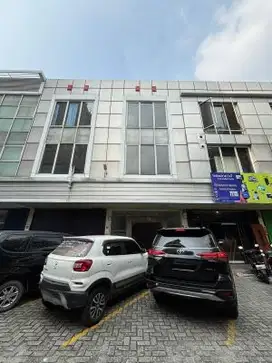 Disewakan Ruko Gandeng CBD Jababeka, 3 Lantai, Luas Bangunan 332m2