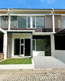 Rumah konsep Town House di Bekasi Kota Lokasi strategis