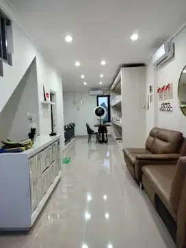 Dijual Ruko New Westfield  3 lantai  full furnished Area Grand Wisata